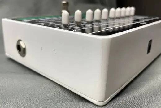 Electro-Harmonix - Bass Micro Synth Pedal 2
